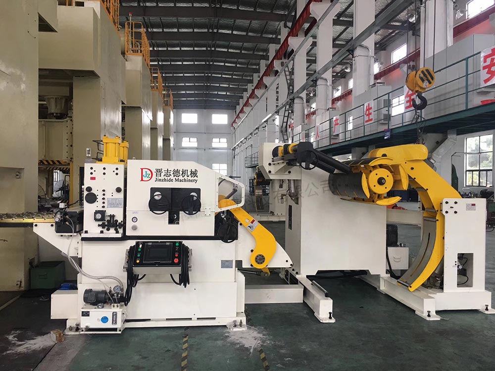 汽車(chē)配件三合一送料機(jī) 汽車(chē)配件三合一送料機(jī)