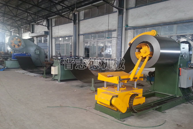 大型偏擺NC送料機 大型偏擺NC送料機