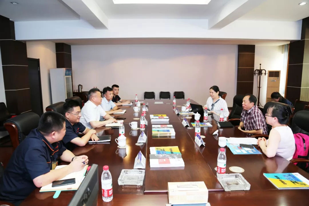 富士康沖床送料機 富士康沖床送料機