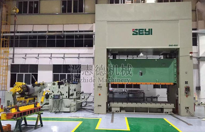 高張力三合一送料機 高張力三合一送料機