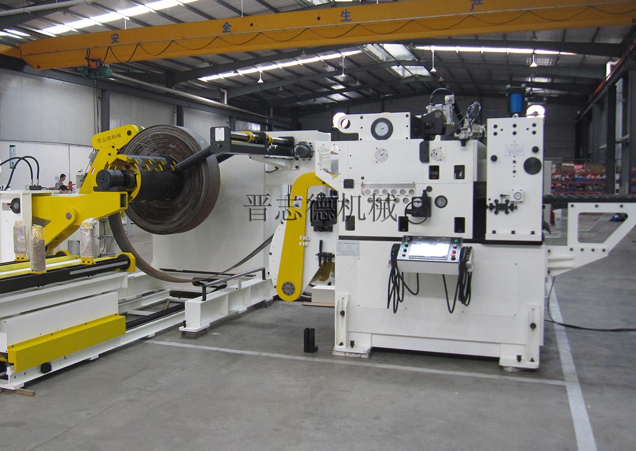 高張力三合一送料機(jī) 高張力三合一送料機(jī)