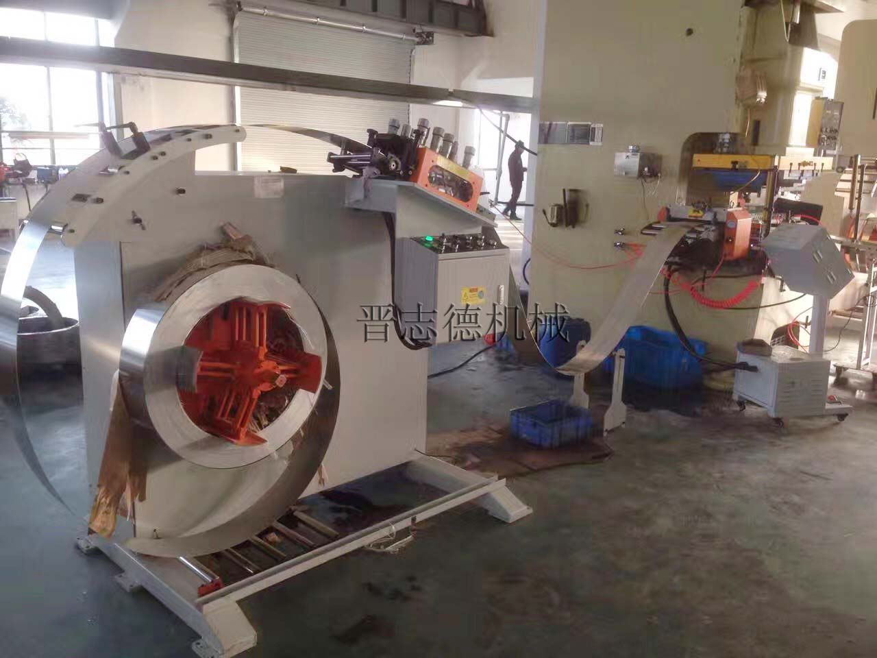 精密二合一整平機(jī)配NC送料機(jī) 精密二合一整平機(jī)配NC送料機(jī)