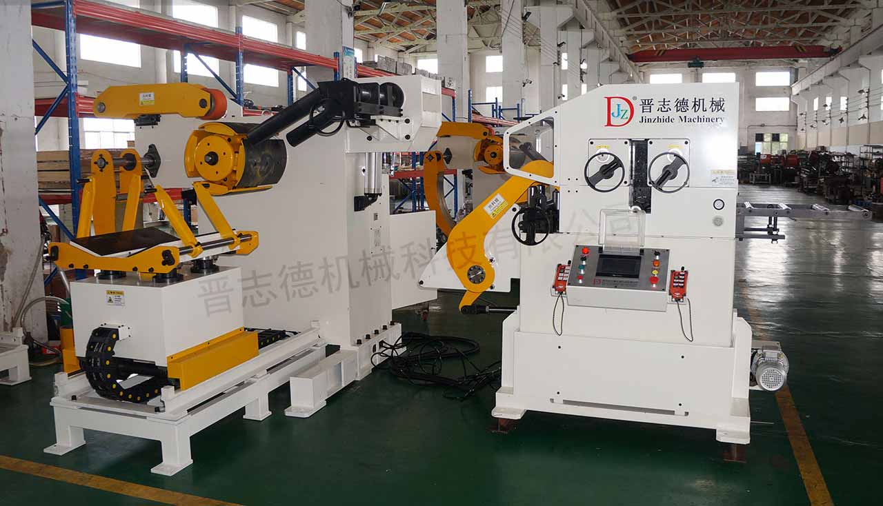 三合一送料機(jī)激光切割機(jī)生產(chǎn)線 三合一送料機(jī)激光切割機(jī)生產(chǎn)線