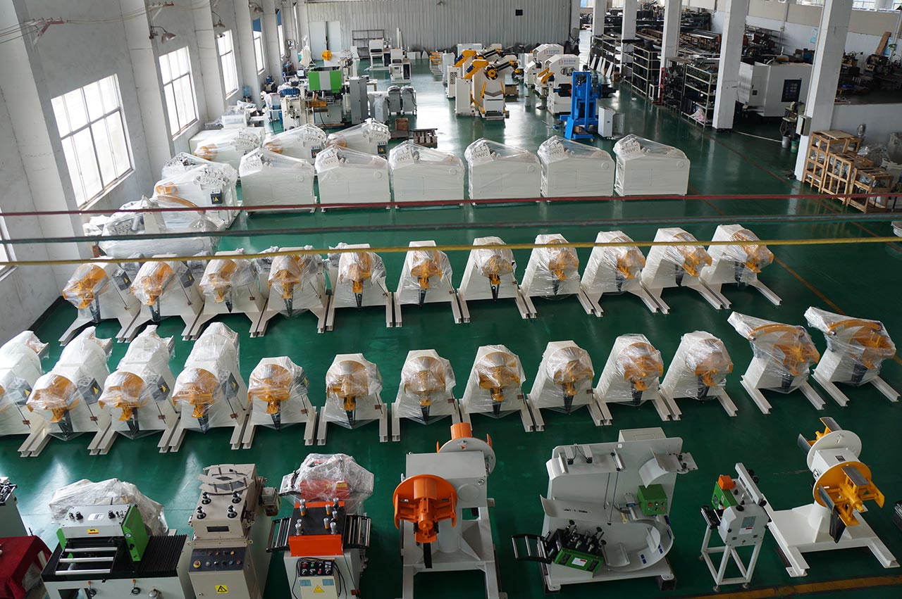 沖床送料機(jī)廠 沖床送料機(jī)廠