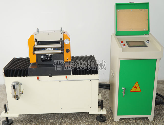 小型偏擺NC送料機 小型偏擺NC送料機